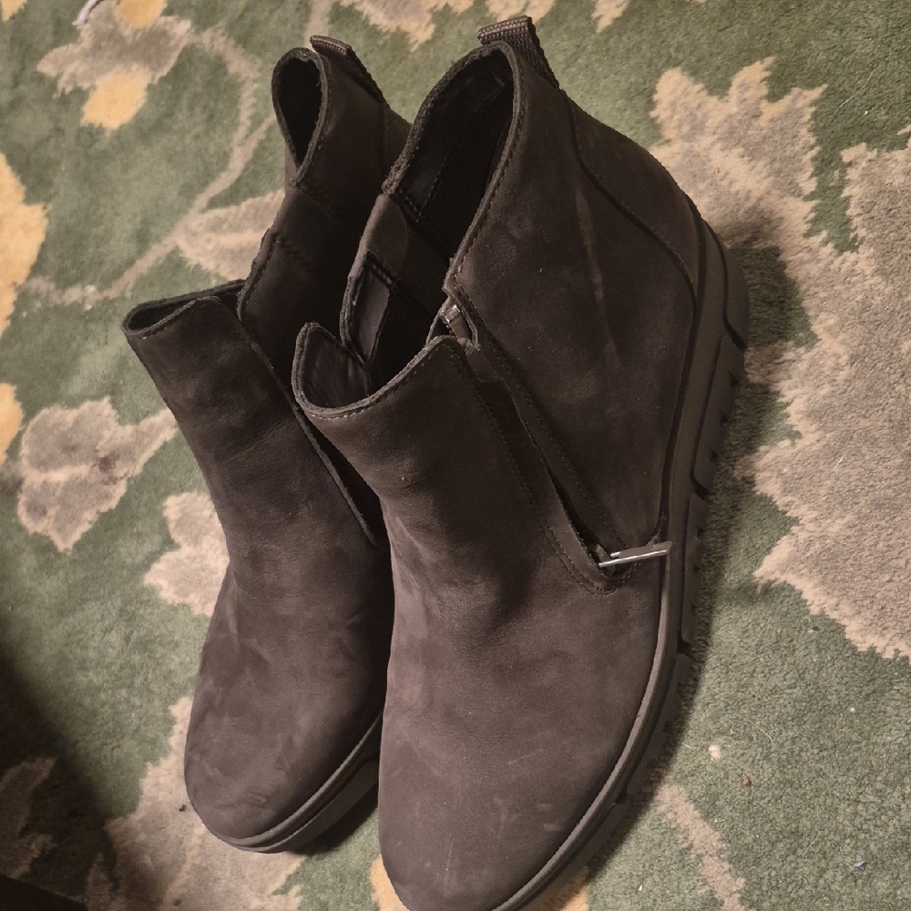 Women's Suede Side-Zip Ankle Boots - Gray - Picture 2 of 13